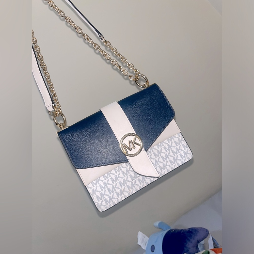 Michael kors side bag (brand new)
